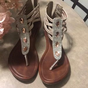 Very pretty sandals